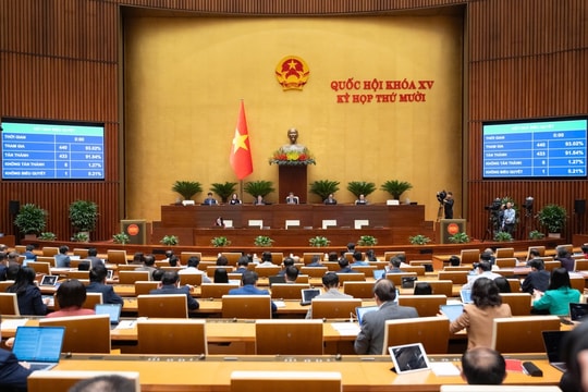 Lao động nữ sinh con được nghỉ dài hơn, có từ 2 con đẻ được ưu tiên mua nhà