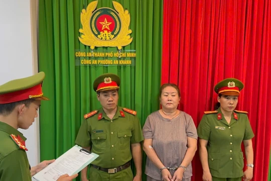 Khởi tố chủ đất cho chôn lấp 2.900 tấn chất thải trái phép tại TPHCM