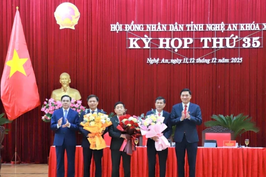 Giám đốc Sở GD&ĐT Nghệ An được bầu làm Phó Chủ tịch UBND tỉnh