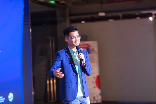 Nam sinh chuyên Anh lập cú đúp 9.0 IELTS, 1600 SAT