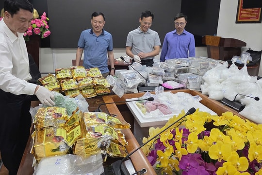 Gần 200 cảnh sát đồng loạt khám xét, bắt 37 đối tượng trong chuyên án đặc biệt lớn