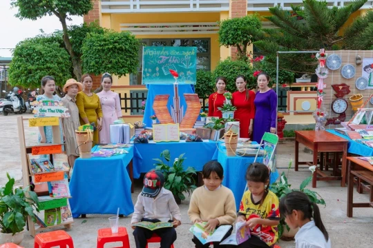 Những trang sách nâng bước học sinh vùng khó Gia Lai