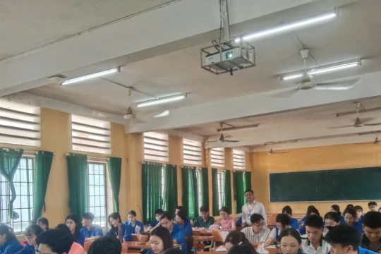 Nâng cao năng lực thuật ngữ cho sinh viên sư phạm, giáo viên qua hệ thống NLP