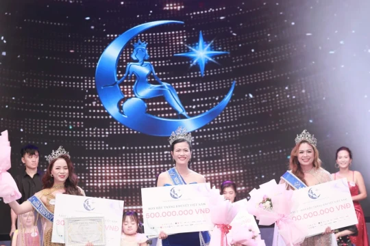 Cô giáo Đồng Tháp đăng quang Hoa hậu Trăng Khuyết Việt Nam 2025