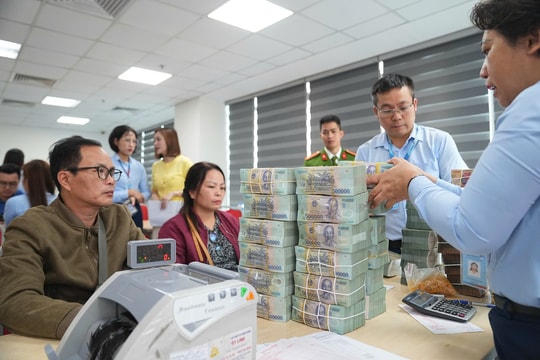 Hà Nội chi trả tiền đền bù dự án bên hồ Gươm: Một hộ dân nhận đền bù tới 400 tỷ đồng