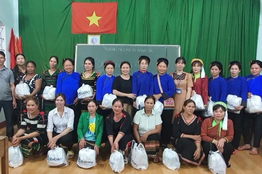 Không để người dân thiệt thòi vì không biết chữ