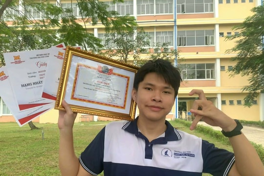 Nam sinh chuyên Hóa thành quán quân Olympic Vật lý toàn quốc