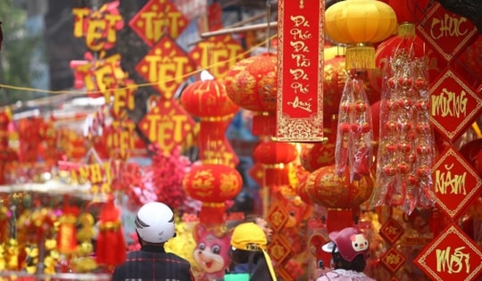 Đề nghị tặng quà cho nhân dân dịp Tết nguyên đán và các ngày lễ lớn trọng đại của đất nước