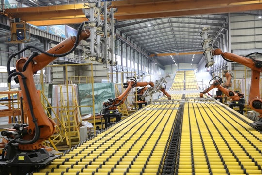 Robot công nghiệp tạo bước ngoặt cho sản xuất thông minh tại Việt Nam