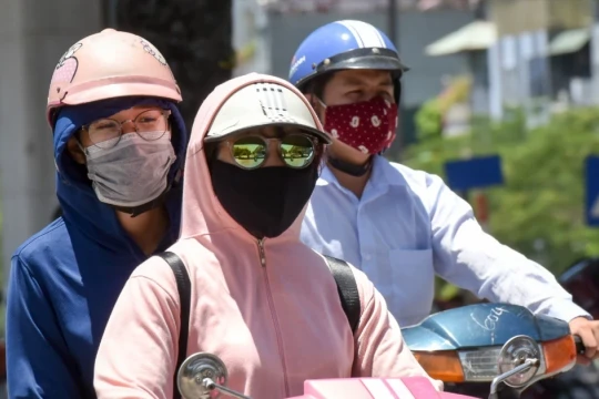 Không khí lạnh suy yếu, nhiệt độ tăng 3-4 độ C