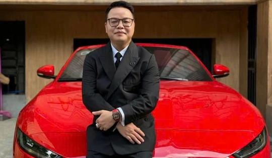 Mr. Hunter bị dẫn độ về nước