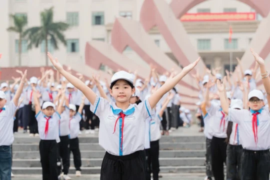 Mãn nhãn màn đồng diễn của gần 300.000 học sinh Hà Tĩnh