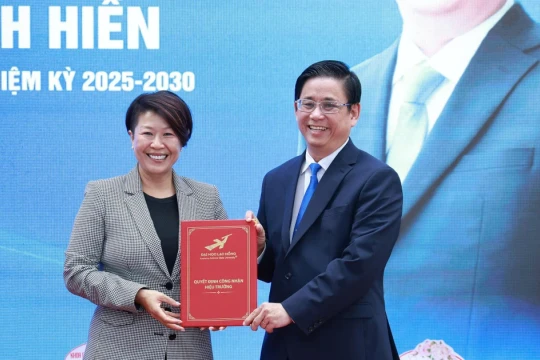 PGS.TS Lâm Thành Hiển tiếp tục giữ chức hiệu trưởng Trường ĐH Lạc Hồng