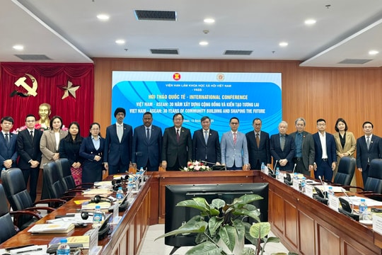 Việt Nam – ASEAN: 30 năm đồng hành kiến tạo cộng đồng và hướng tới tương lai tự cường