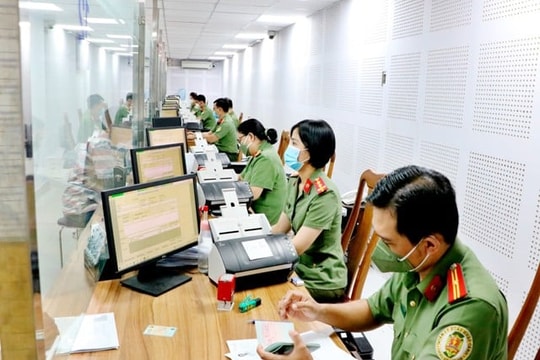 Hàng loạt mức phạt mới liên quan đến vấn đề xuất nhập cảnh của tất cả người dân từ ngày 15/12