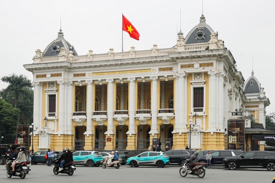 Toàn cảnh phường nhỏ nhất Hà Nội có 6 nhà hát, 3 bảo tàng, 3 trường đại học