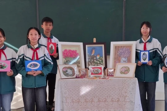 Hơn 500 học sinh tham gia cuộc thi 'Học sinh, sinh viên với ý tưởng khởi nghiệp'