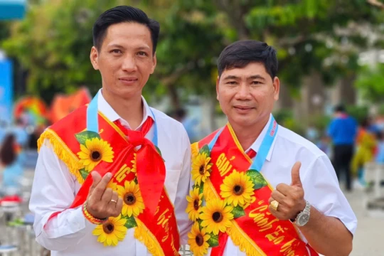 'Cánh én hồng' vùng Đất Mũi