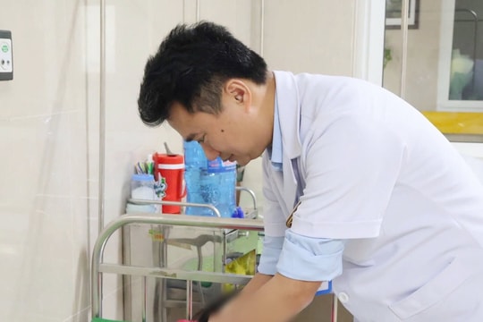 Bệnh nhi 14 tuổi mắc ung thư buồng trứng