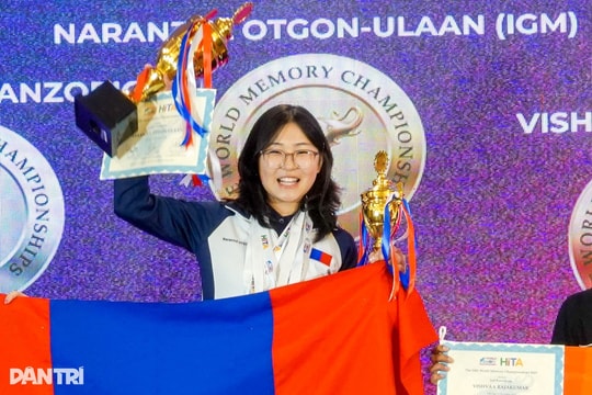 Nhà vô địch siêu trí nhớ thế giới 16 tuổi “luyện não” 10 tiếng/ngày