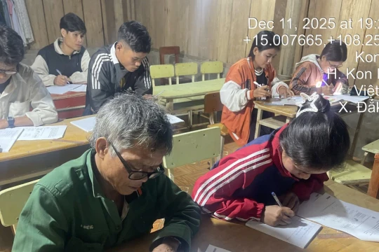 Ánh sáng con chữ giữa đại ngàn Đắk Nên