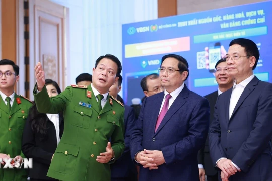 Thủ tướng: Mỗi người dân hãy chủ động trở thành những 'công dân số'