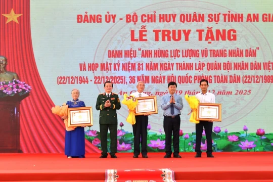 Truy tặng danh hiệu Anh hùng LLVT nhân dân cho 3 cá nhân tại An Giang