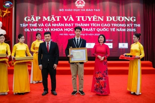 Hà Nội: Nam sinh trường tư thục đầu tiên giành HCV Olympic Toán học
