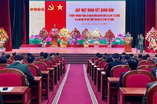 Học viện Hậu cần gặp mặt đoàn kết quân dân kỷ niệm Ngày thành lập Quân đội