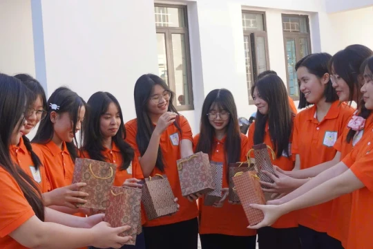 Điện Biên gặp mặt 98 học sinh tham gia Kỳ thi tuyển chọn học sinh giỏi quốc gia