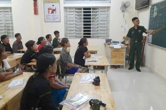 Những người lính mang con chữ lên biên cương