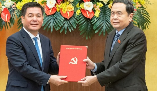 Bộ trưởng Bộ Công Thương Nguyễn Hồng Diên giữ chức vụ mới tại Quốc hội