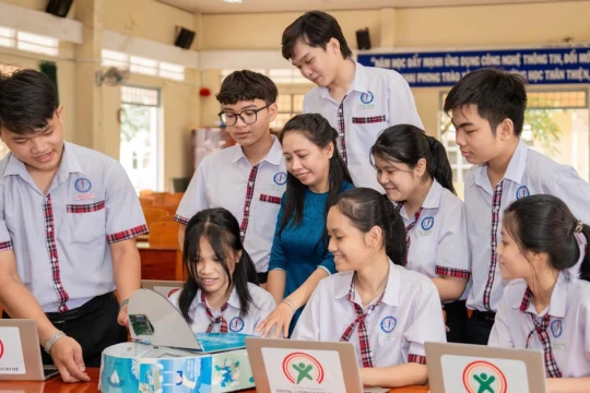 Trường học hạnh phúc: Cần chuyển từ phong trào sang mô hình khoa học