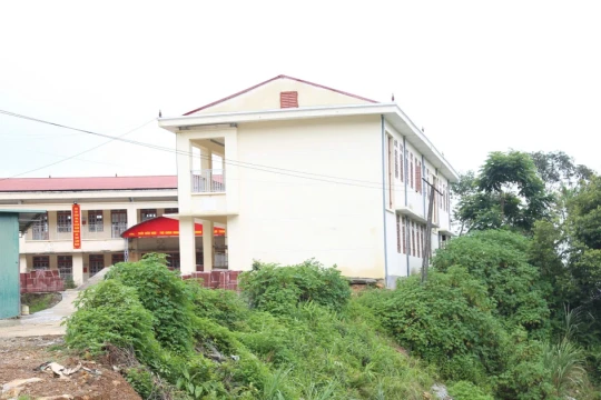 Thắp sáng ước mơ giữa núi rừng Suối Tọ