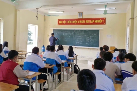 Thanh Hóa: Vì sao giáo viên biệt phái chưa được nhận lương?