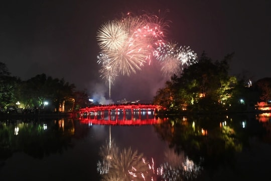 Lịch bắn pháo hoa tại Hà Nội dịp Tết Dương lịch