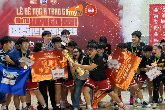 Trận chung kết MyTV Highschool Basketball 2025 bùng nổ cảm xúc với chức vô địch dành cho THPT Nguyễn Siêu
