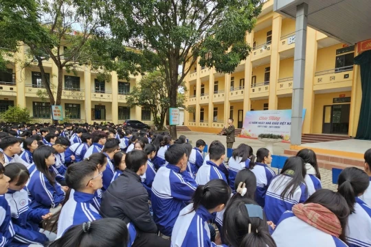 Quan tâm giáo dục kỹ năng sống cho học sinh