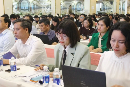 Nâng cao năng lực quản lý chất lượng cho trường dân tộc nội trú và bán trú