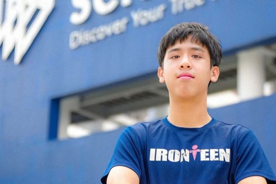 Giành vé vào Đại học Cornell nhờ bài luận về chiếc quần dài