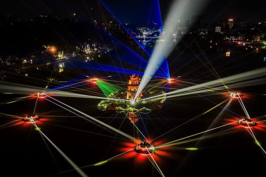 Tối nay, Hà Nội tổ chức chiếu sáng nghệ thuật Hồ Gươm chào Tết Dương lịch 2026