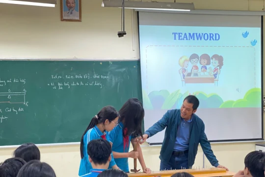 Làm rõ một số vấn đề có tính triết lý trong chính sách giáo dục