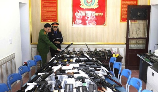 Cận cảnh “kho” vũ khí quân dụng, 30.000 viên đạn khi bắt 42 đối tượng