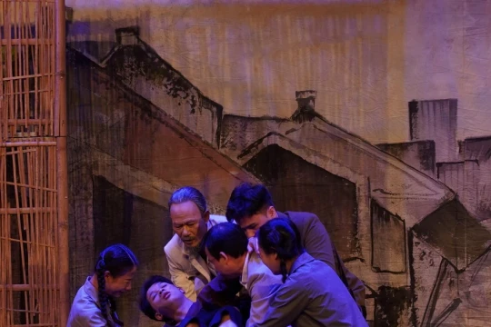 Tái hiện hình ảnh Bác Hồ trên sân khấu Bảo tàng Hồ Chí Minh