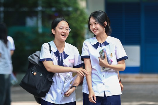 8 ngành được giảm 50% học phí ở Đại học Kinh tế - Tài chính TP HCM