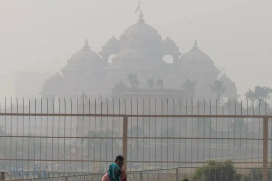 Ấn Độ lắp 10 nghìn máy lọc không khí trong trường học