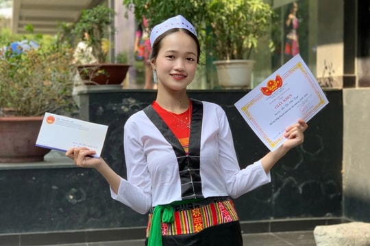 Tuổi thơ khắc nghiệt của thủ khoa người Mường và trăn trở "bán bò đi học"