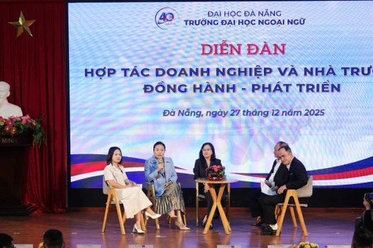 Nhà trường - doanh nghiệp cùng lắng nghe chia sẻ của sinh viên