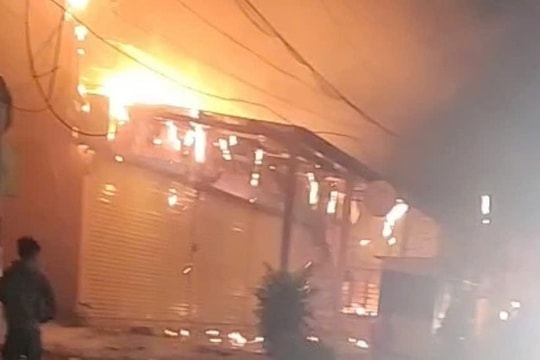 Hiện trường vụ cháy kinh hoàng khiến 2 vợ chồng và 2 con nhỏ tử vong trong đêm