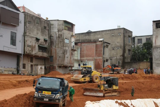 Bộ đội thần tốc thực hiện 'Chiến dịch Quang Trung' khắc phục sự cố sạt lở